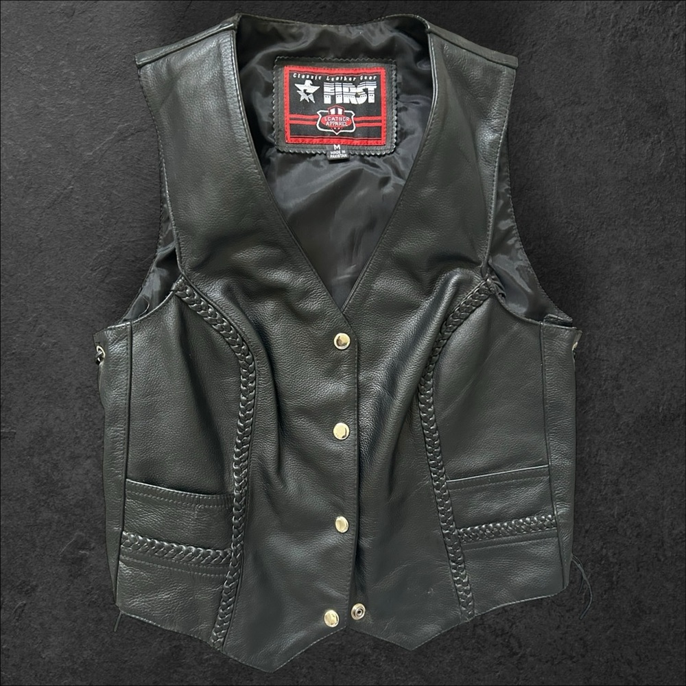 Black Leather Motorcycle Vest – Size M - Braided Details